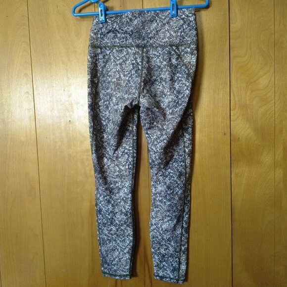 Fabletics Powerhold Women's Small High Waisted Geometric Patterned Leggings - Picture 4 of 5